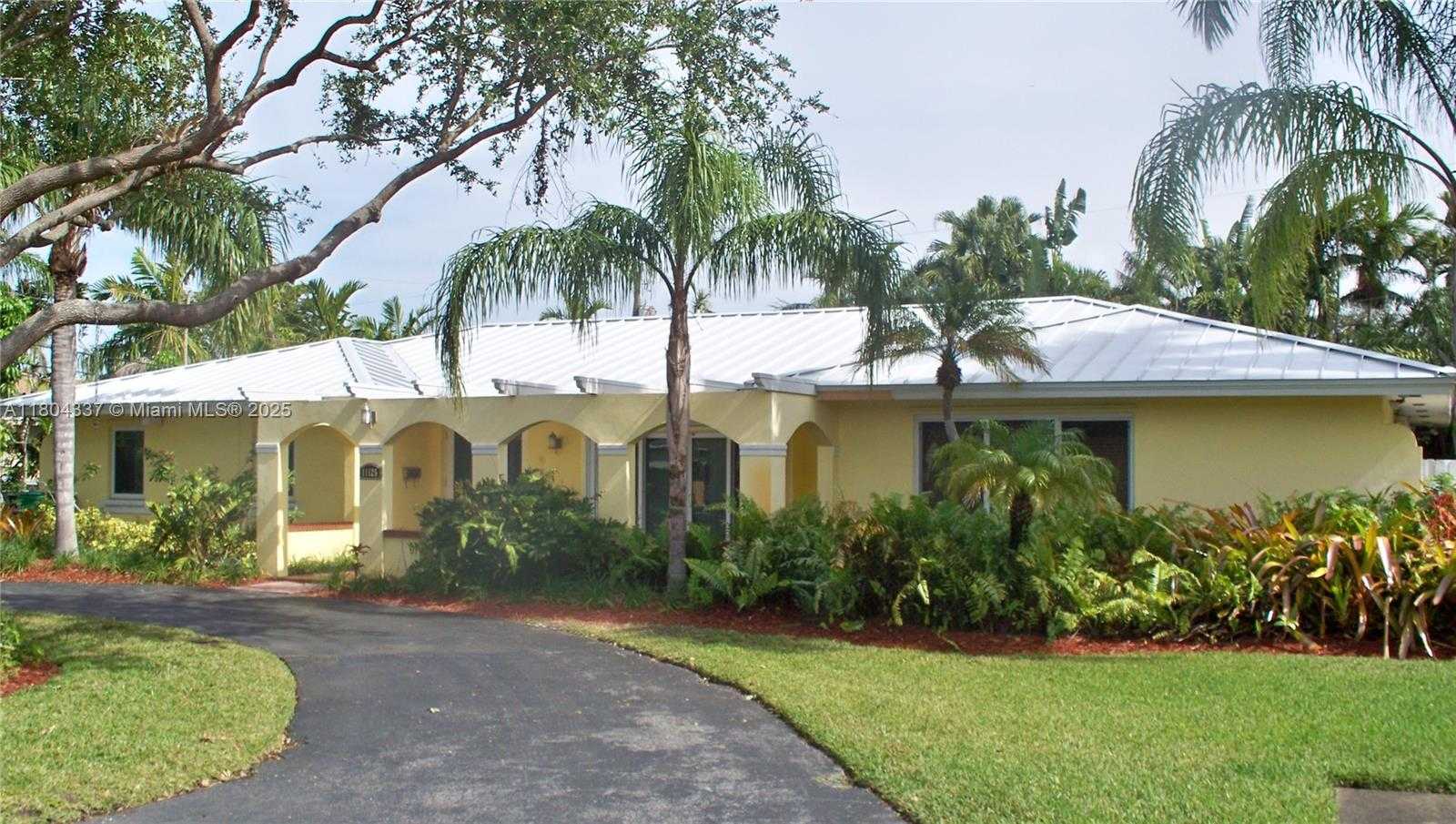 Small Image of 11125 SOUTH WEST 73 CT, Pinecrest Number 2