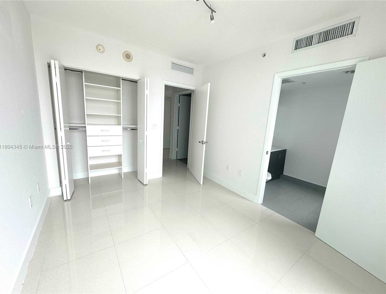 Small Image of 92 SOUTH WEST 3RD ST #1605, Miami Number 17
