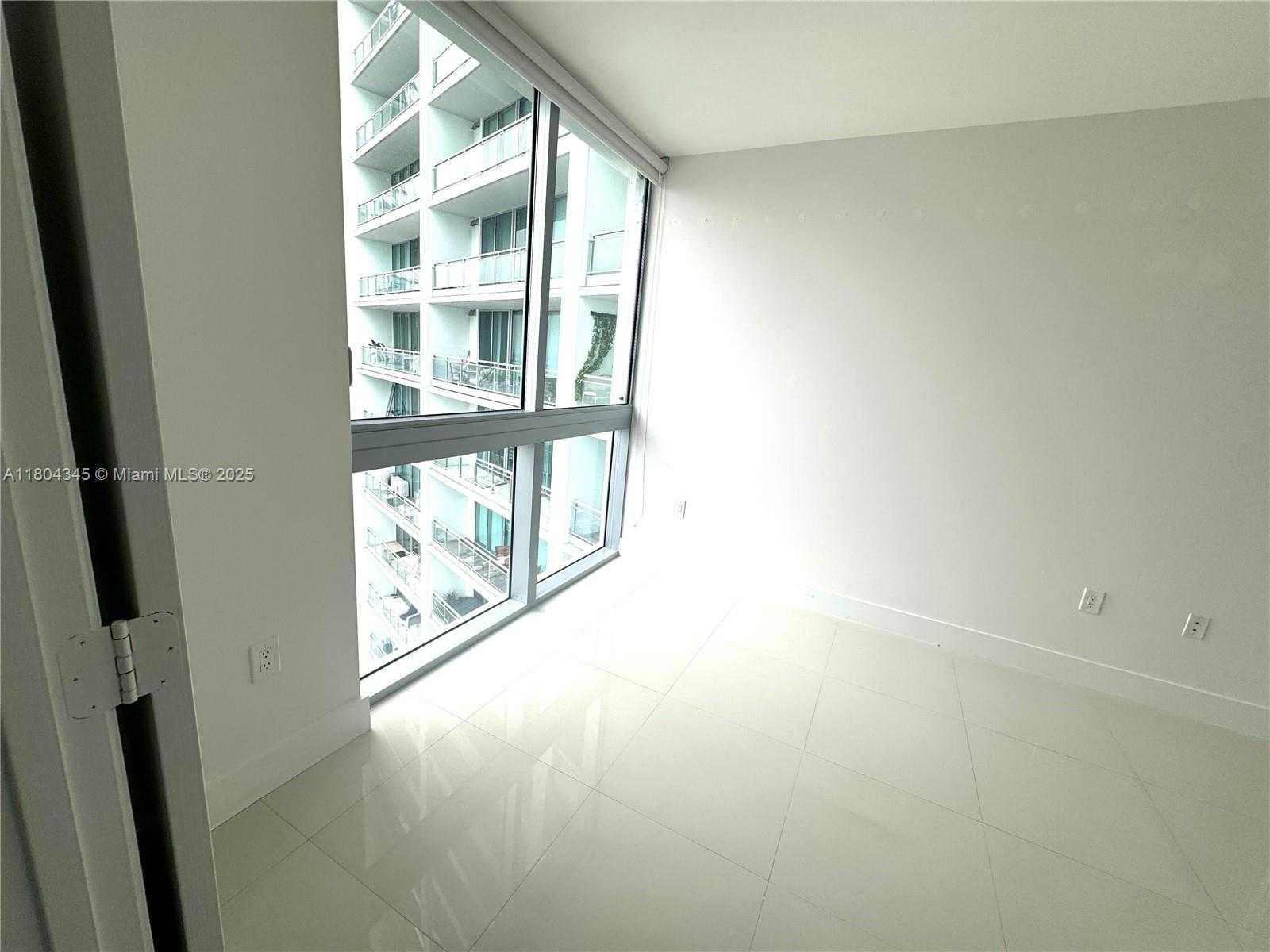 Small Image of 92 SOUTH WEST 3RD ST #1605, Miami Number 19