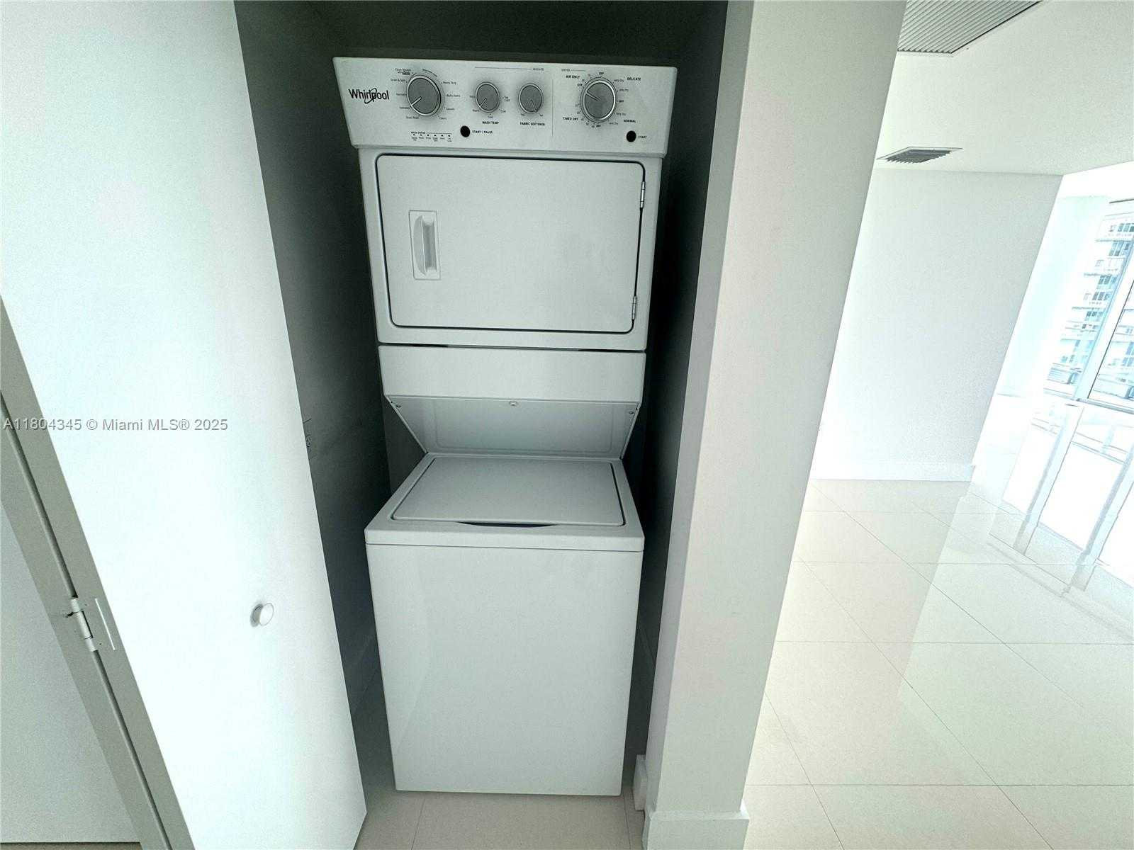 Small Image of 92 SOUTH WEST 3RD ST #1605, Miami Number 23