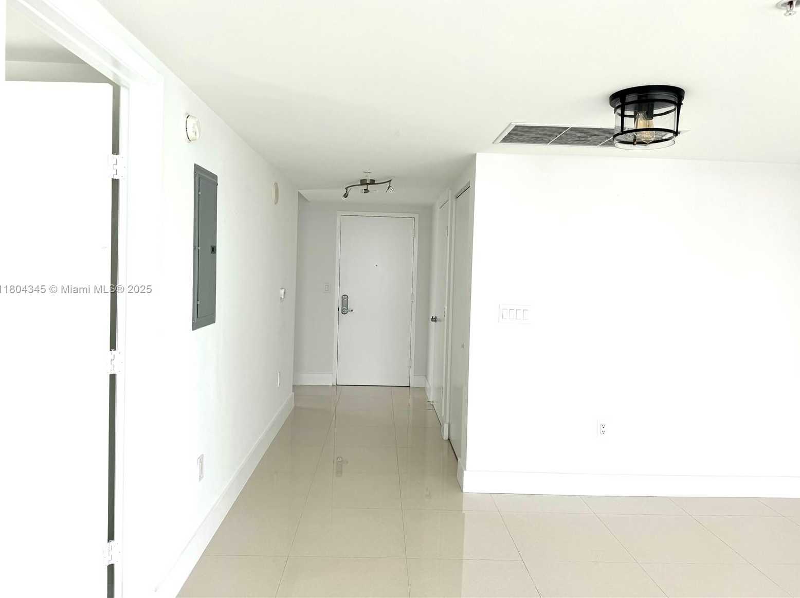 Small Image of 92 SOUTH WEST 3RD ST #1605, Miami Number 24