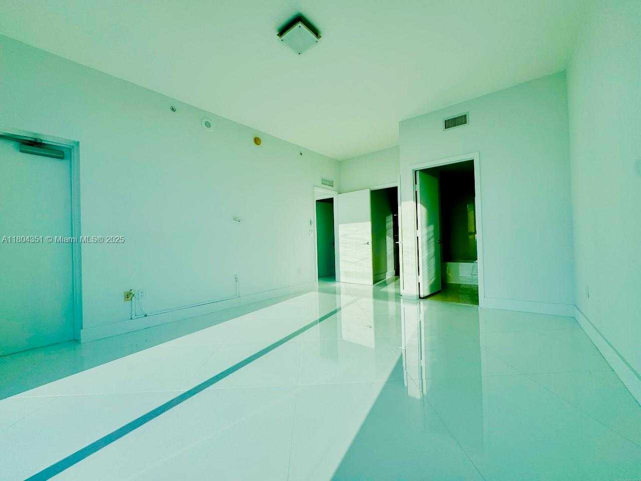 Small Image of 2020 NORTH BAYSHORE DR #3706, Miami Number 15