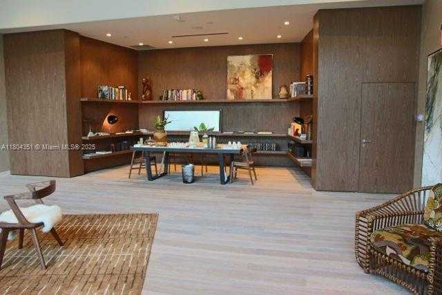 Small Image of 2020 NORTH BAYSHORE DR #3706, Miami Number 24