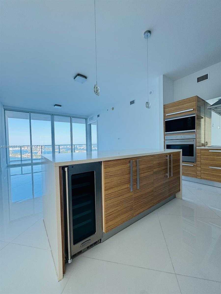 Small Image of 2020 NORTH BAYSHORE DR #3706, Miami Number 8