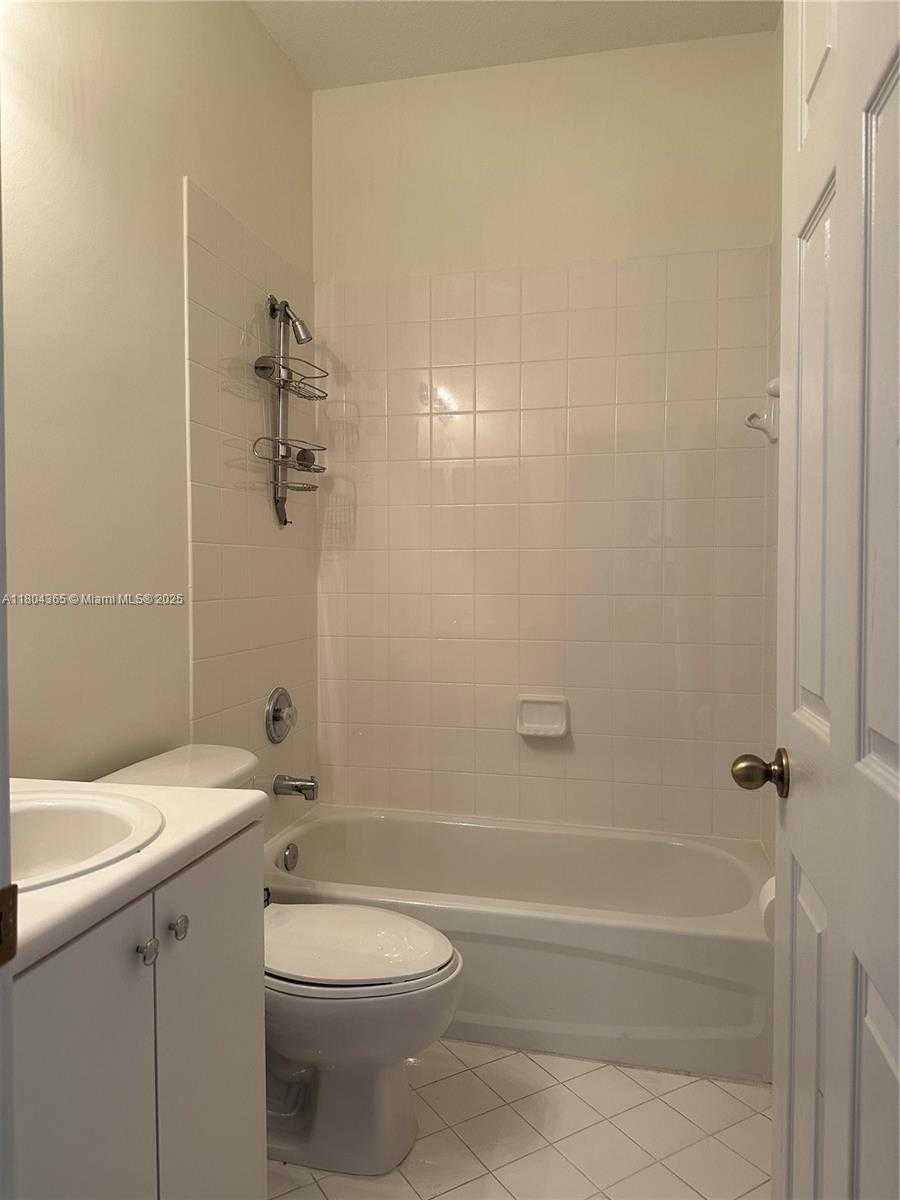Small Image of 12852 SW 133rd Terrace, Miami, FL 33186, USA Number 15