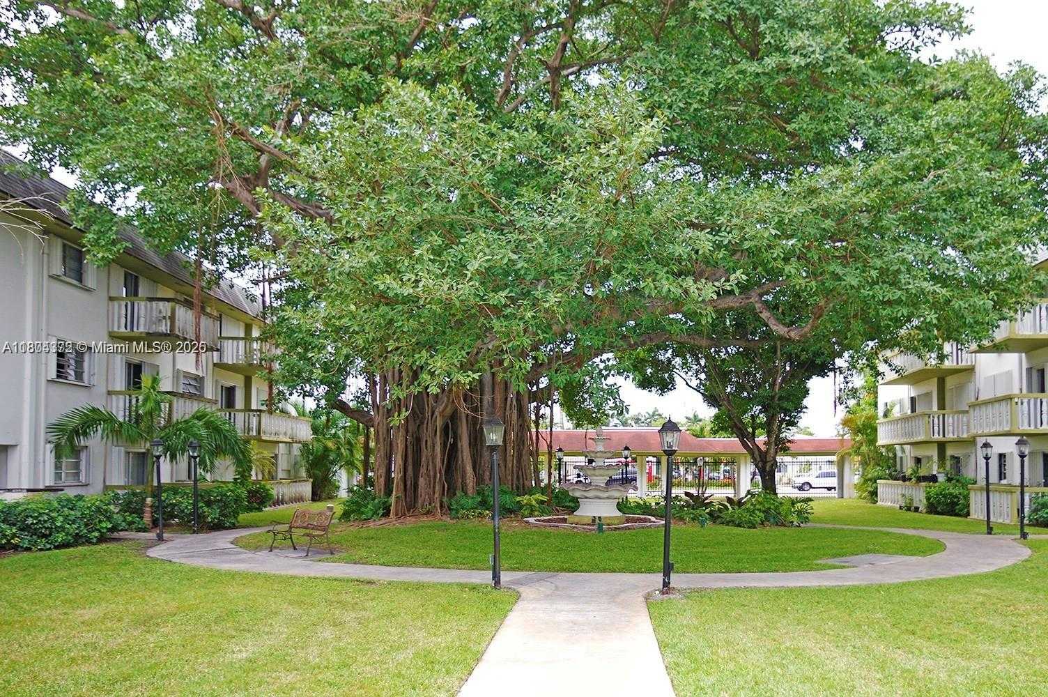Small Image of 15225 NORTH EAST 6TH AVE #B209, Miami Number 17