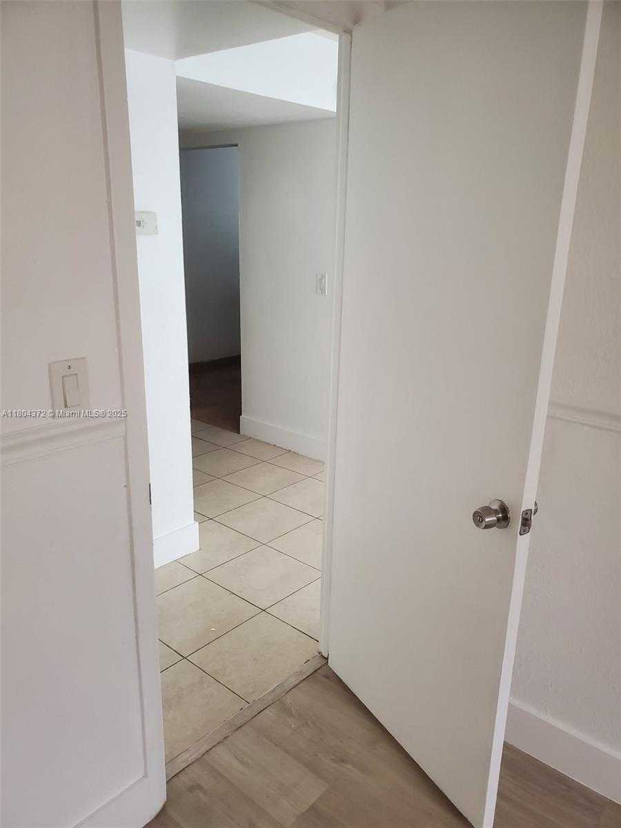 Small Image of 15225 NORTH EAST 6TH AVE #B209, Miami Number 8