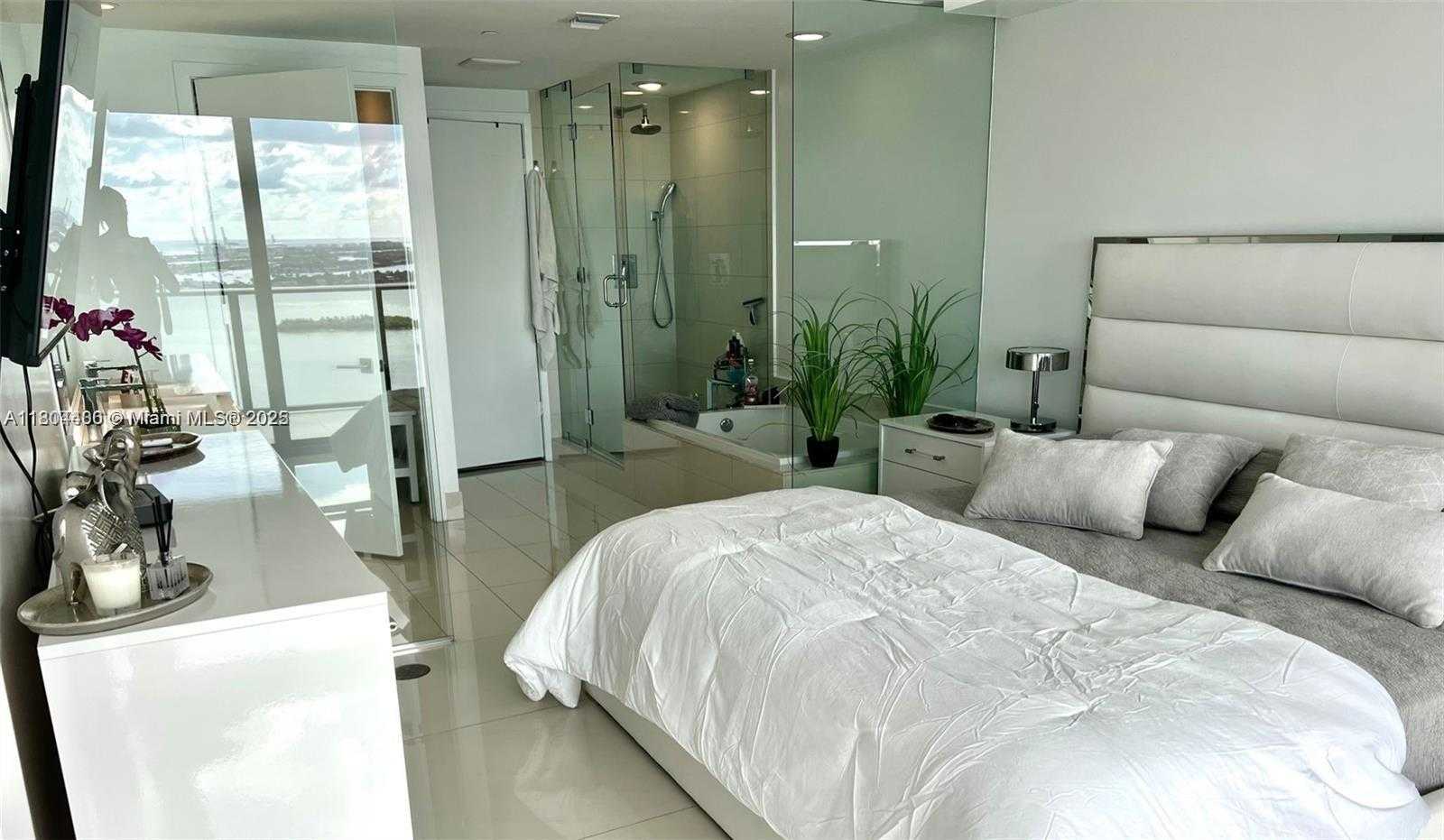 Small Image of 650 #3405, Miami Number 6