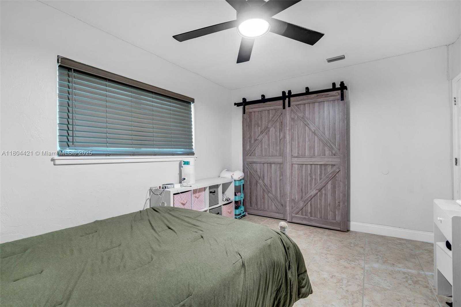 Small Image of 15400 SOUTH WEST 84TH AVE, Palmetto Bay Number 12