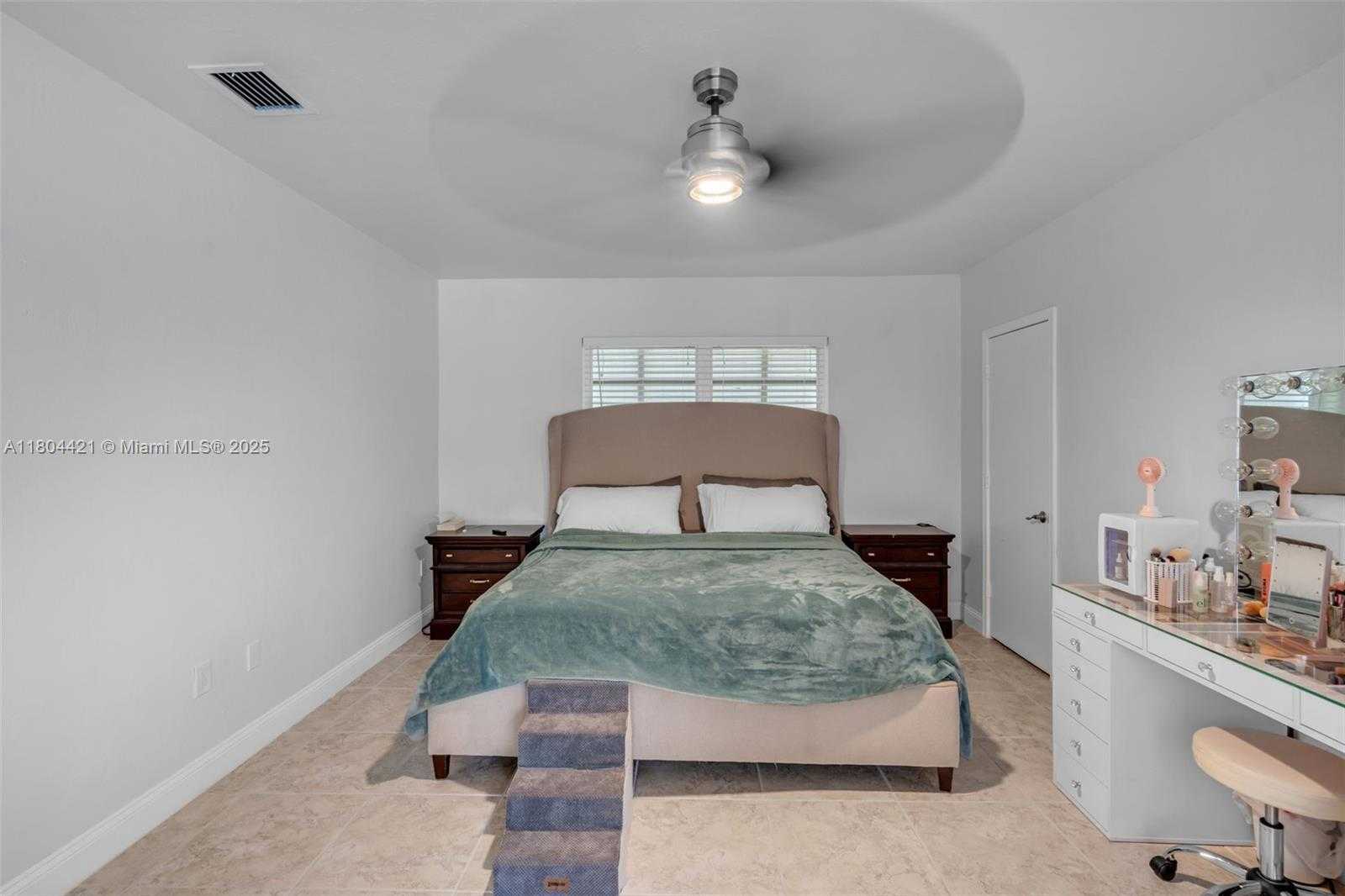 Small Image of 15400 SOUTH WEST 84TH AVE, Palmetto Bay Number 15