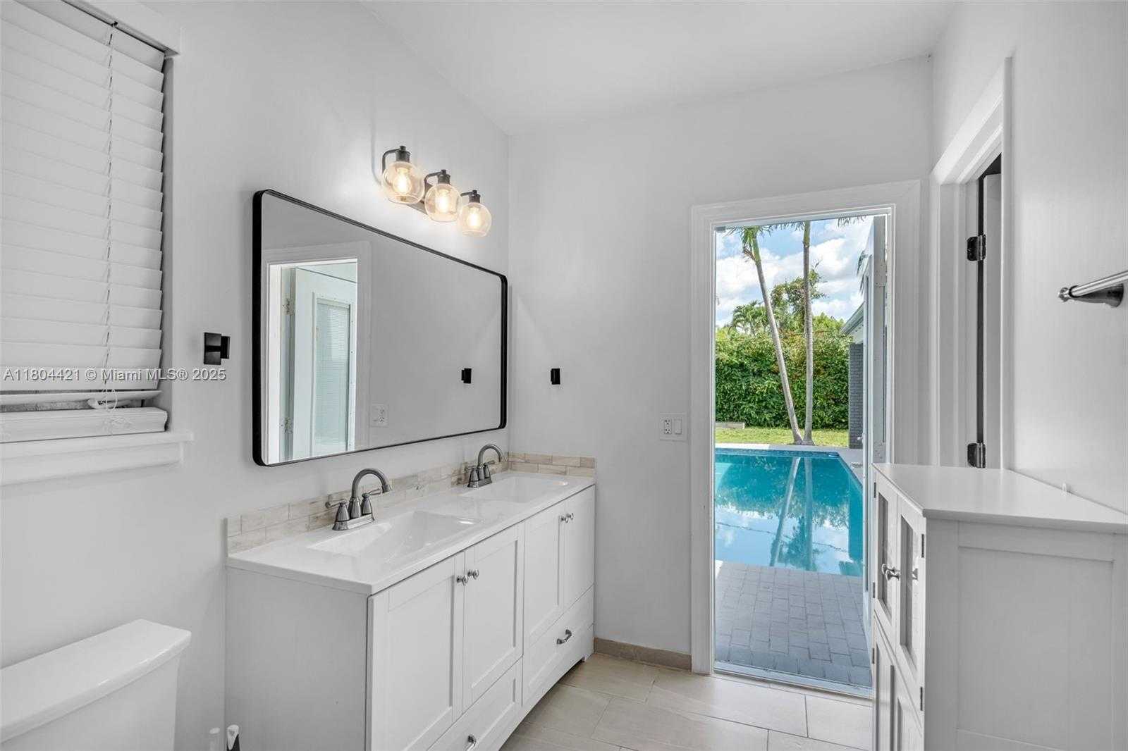 Small Image of 15400 SOUTH WEST 84TH AVE, Palmetto Bay Number 18