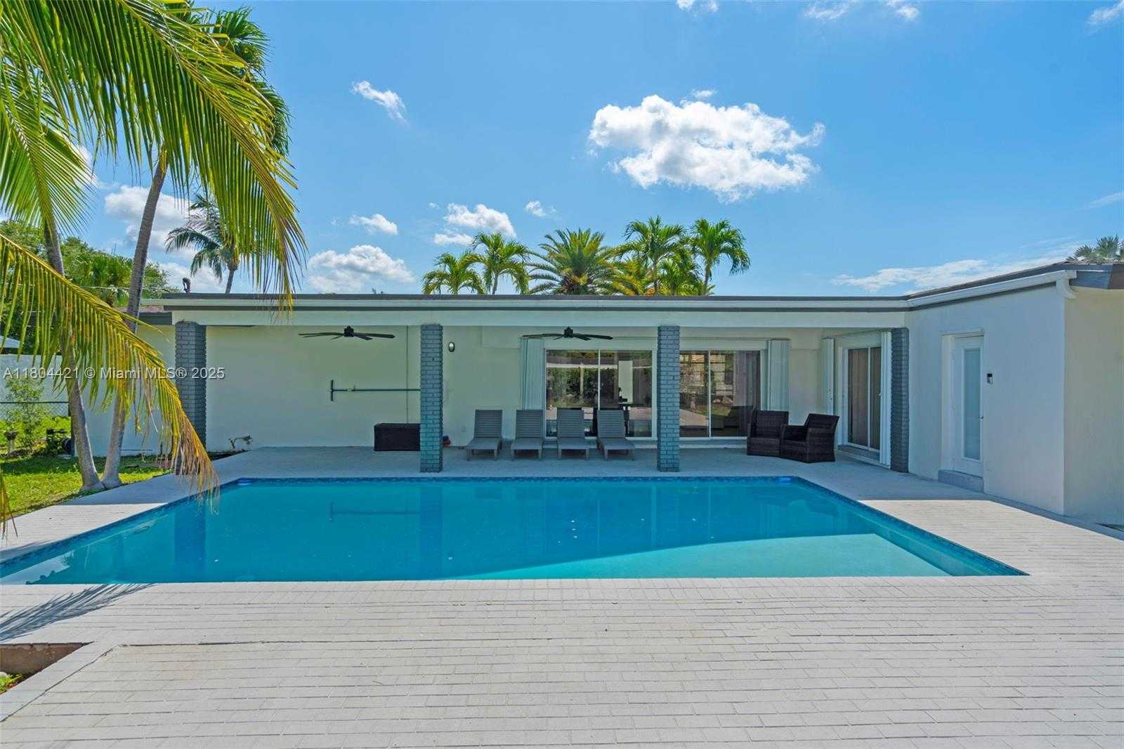 Small Image of 15400 SOUTH WEST 84TH AVE, Palmetto Bay Number 22