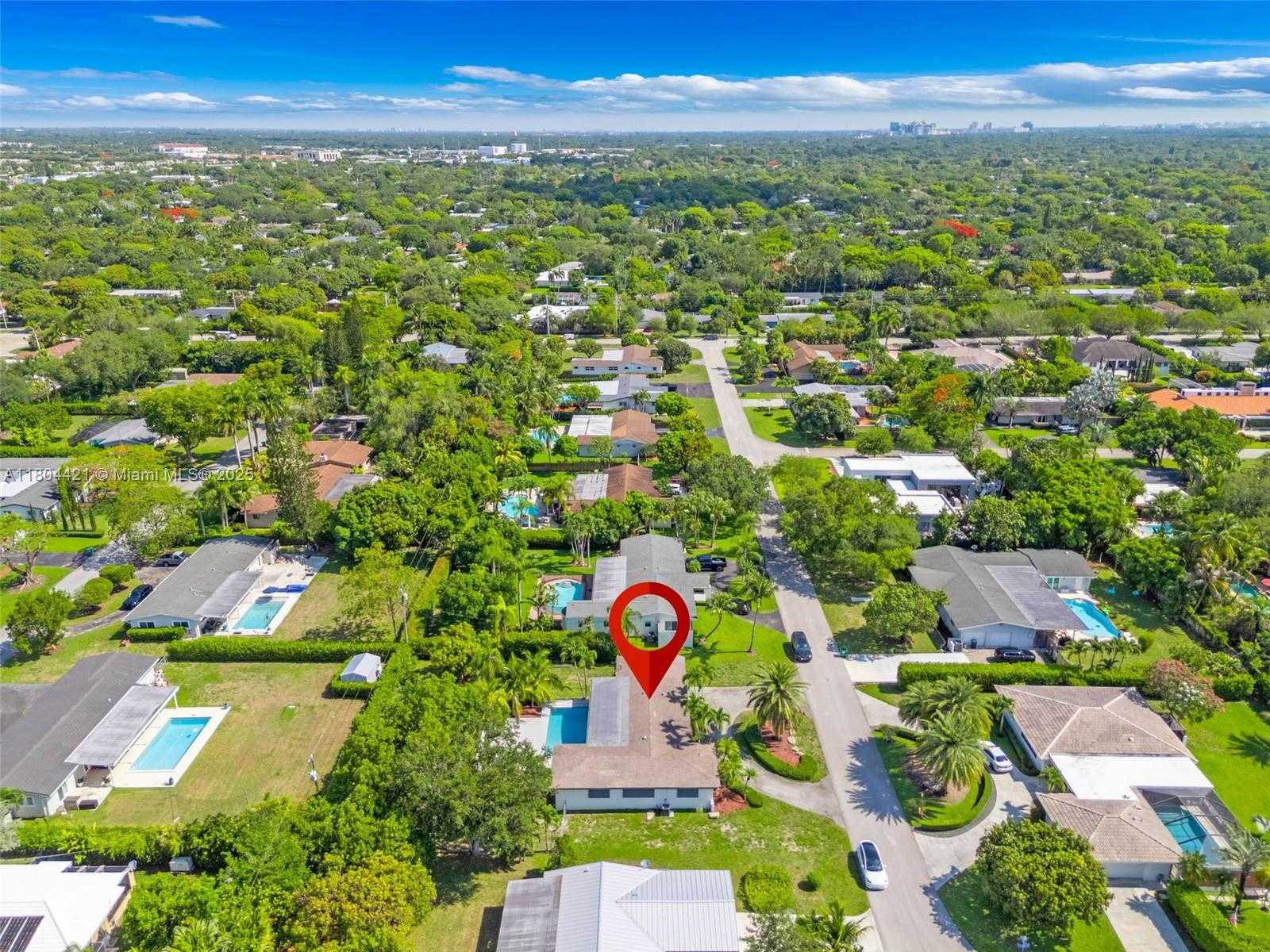 Small Image of 15400 SOUTH WEST 84TH AVE, Palmetto Bay Number 26
