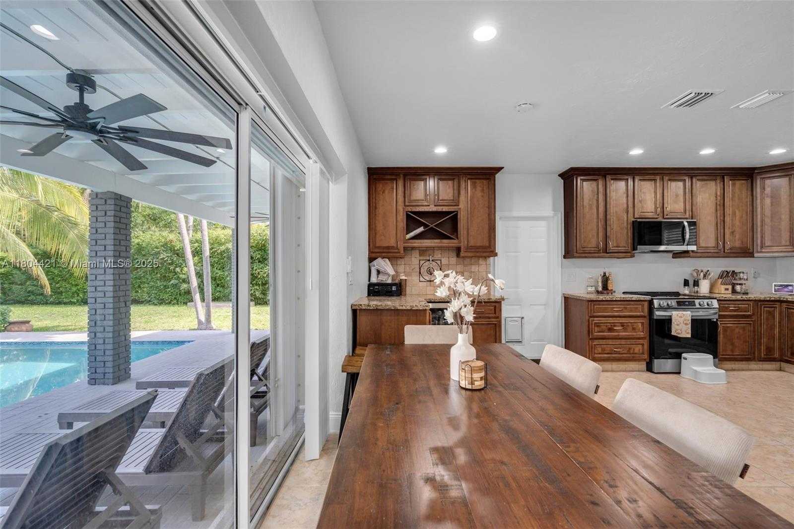 Small Image of 15400 SOUTH WEST 84TH AVE, Palmetto Bay Number 7