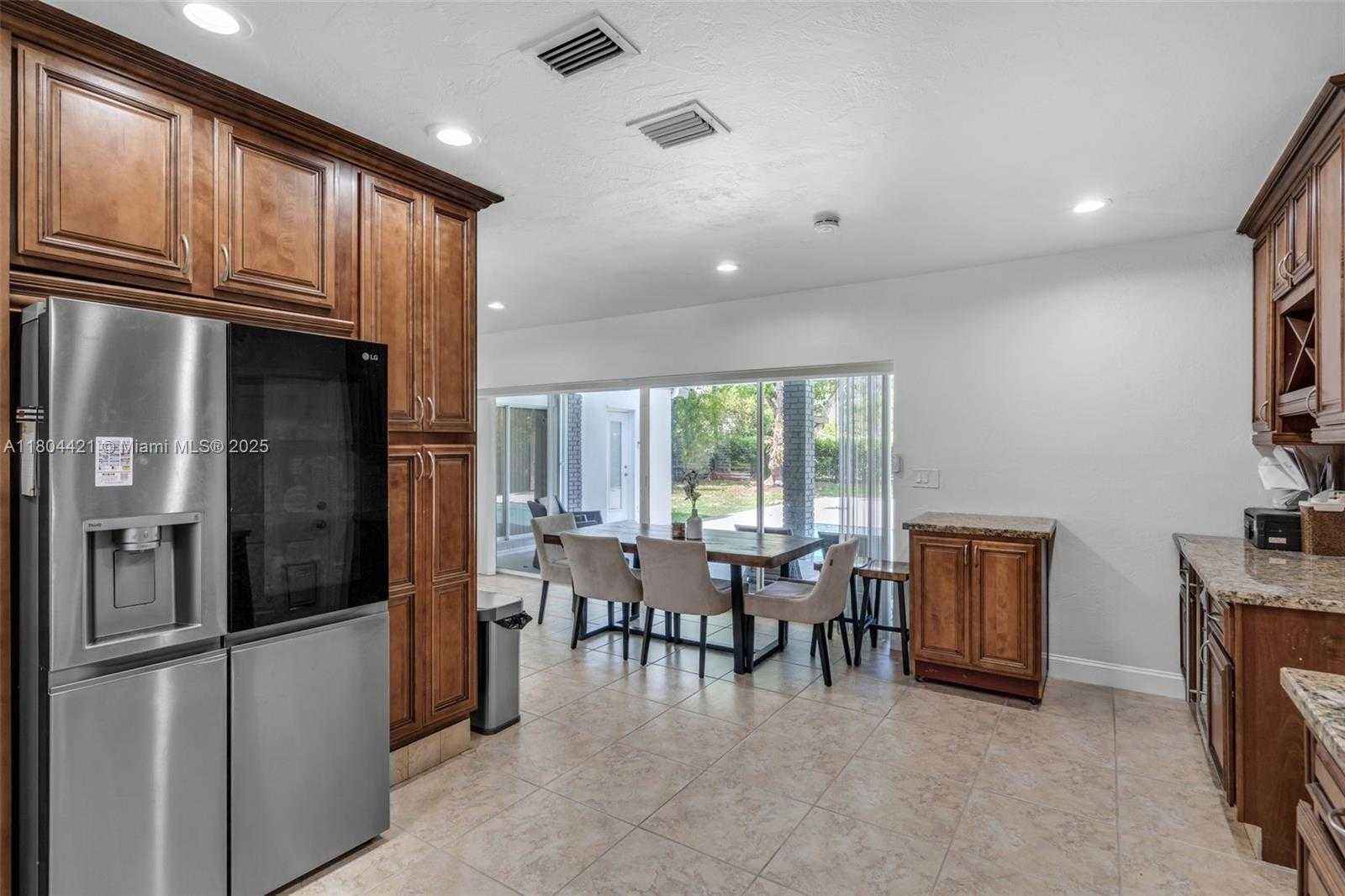 Small Image of 15400 SOUTH WEST 84TH AVE, Palmetto Bay Number 9