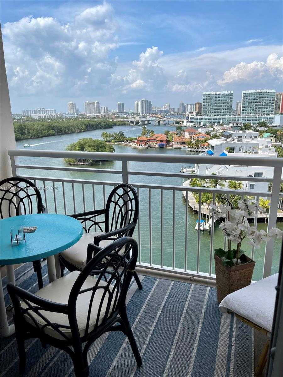Small Image of 400 KINGS POINT DR #1112, Sunny Isles Beach Number 22