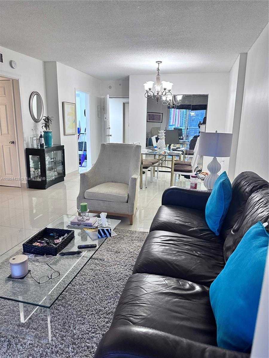 Small Image of 400 KINGS POINT DR #1112, Sunny Isles Beach Number 23