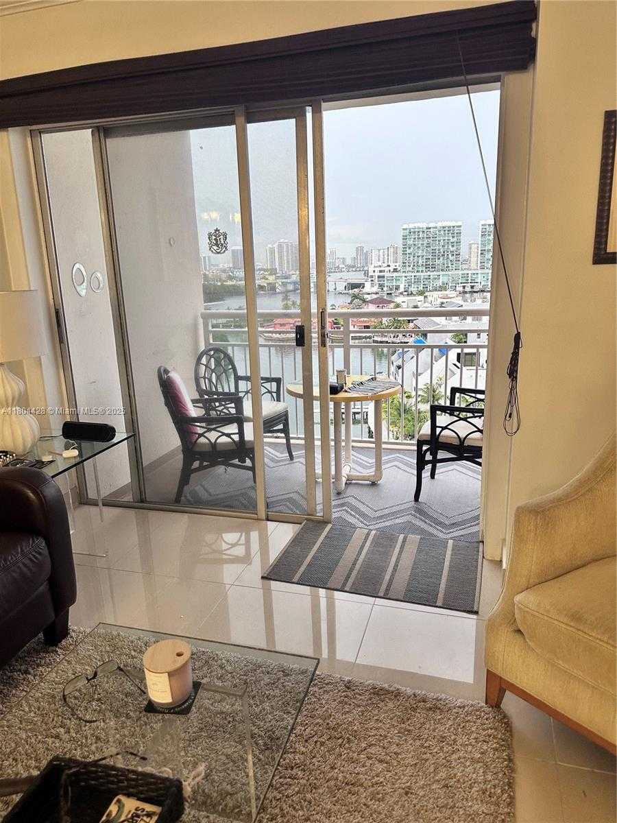 Small Image of 400 KINGS POINT DR #1112, Sunny Isles Beach Number 24