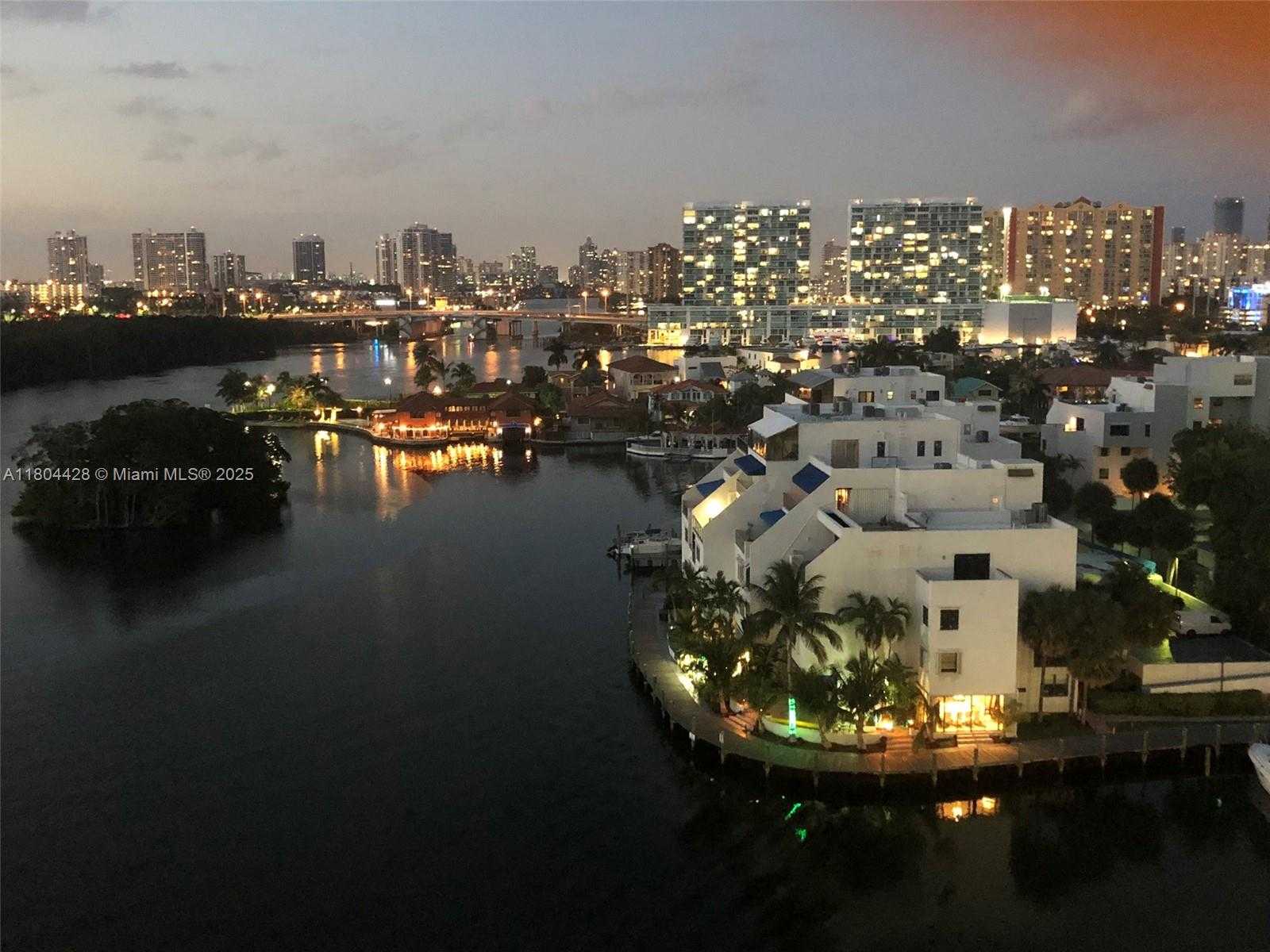 Small Image of 400 KINGS POINT DR #1112, Sunny Isles Beach Number 4