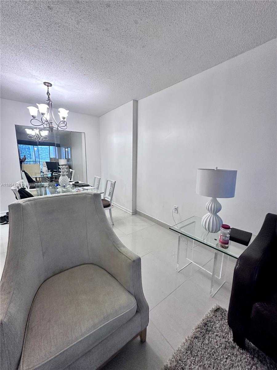 Small Image of 400 KINGS POINT DR #1112, Sunny Isles Beach Number 6
