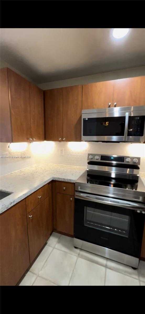 Small Image of 6360 NORTH WEST 114TH AVE #233, Doral Number 2