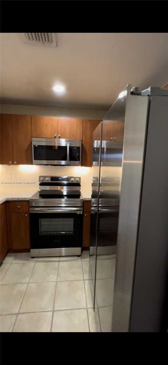 Small Image of 6360 NORTH WEST 114TH AVE #233, Doral Number 3