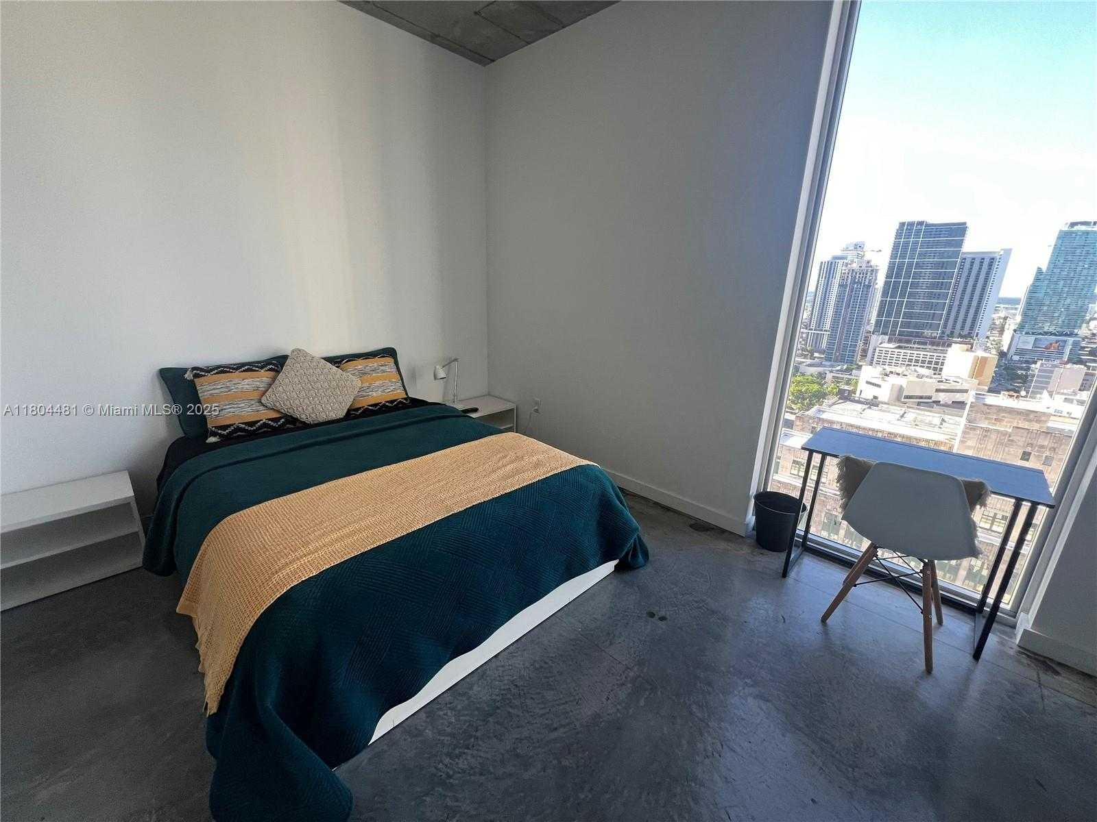 Small Image of 151 #3004, Miami Number 2