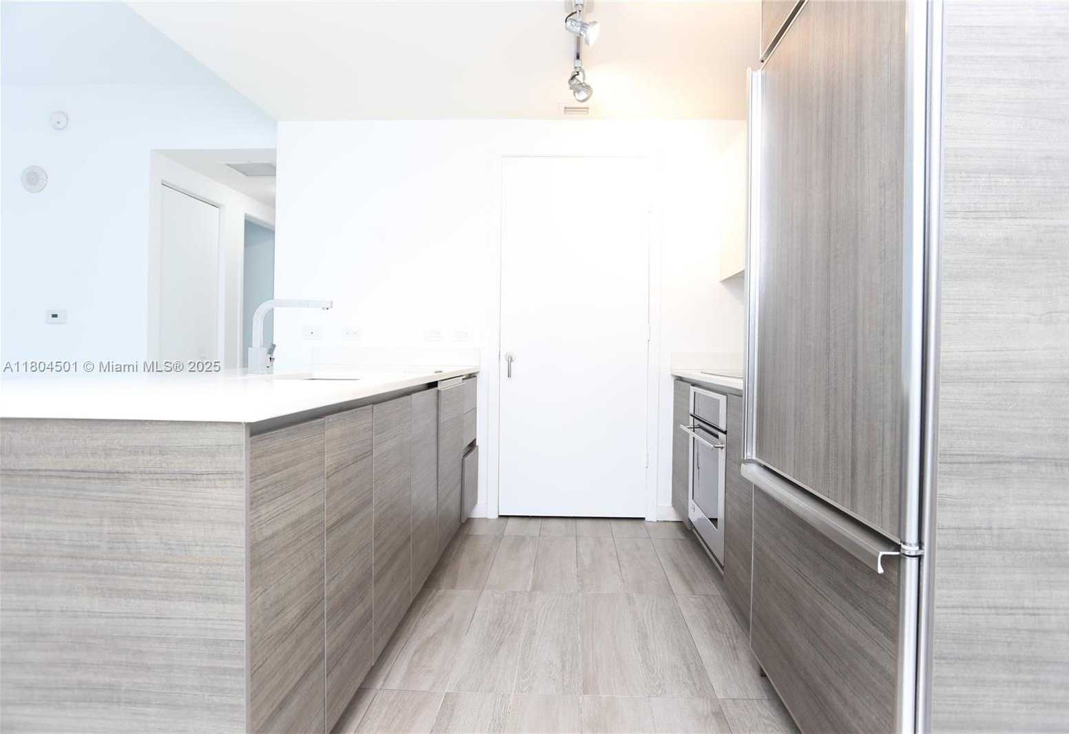 Small Image of 1100 SOUTH MIAMI AVE #2908, Miami Number 4