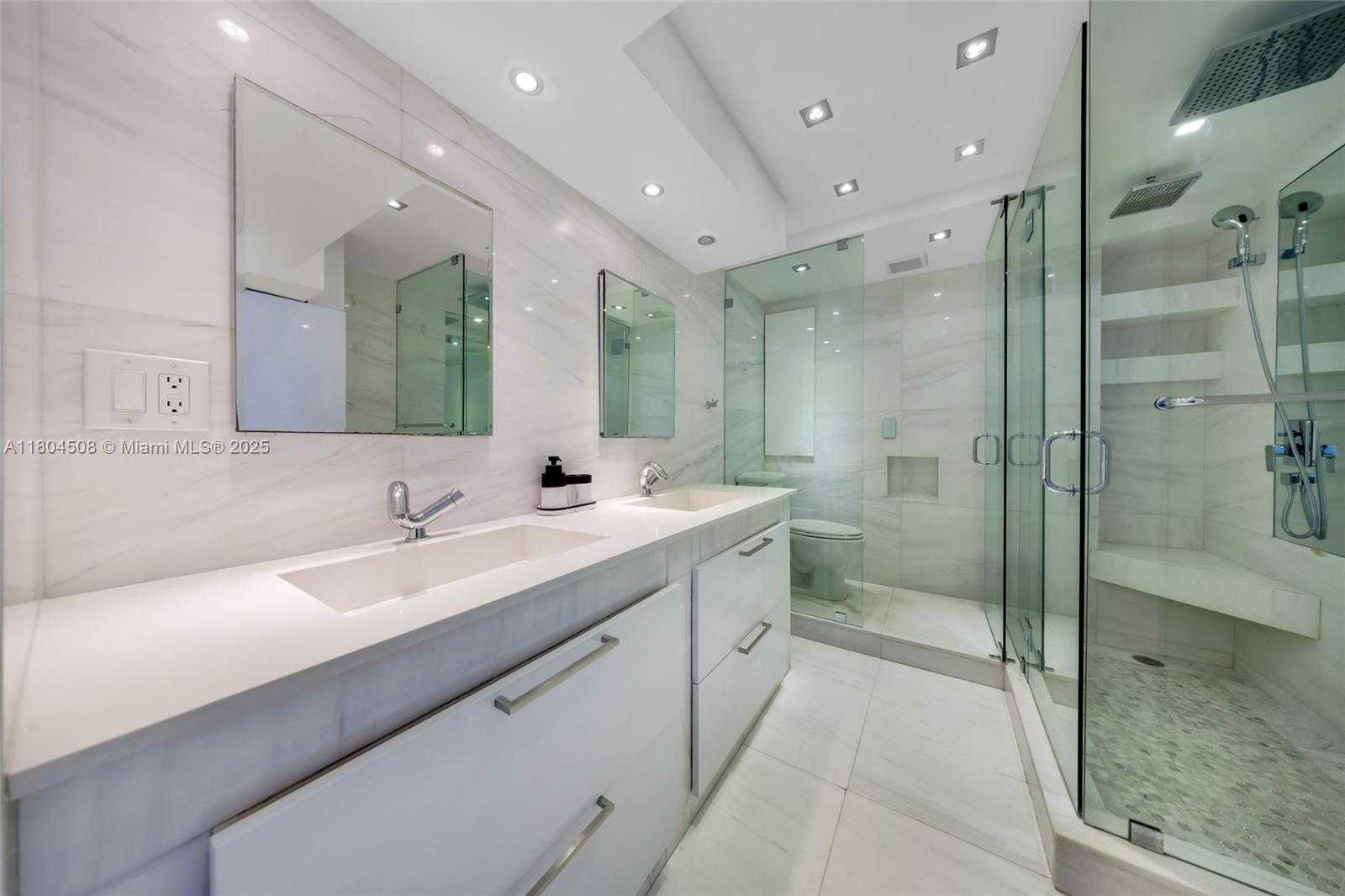 Small Image of 401 OCEAN DR #801, Miami Beach Number 12