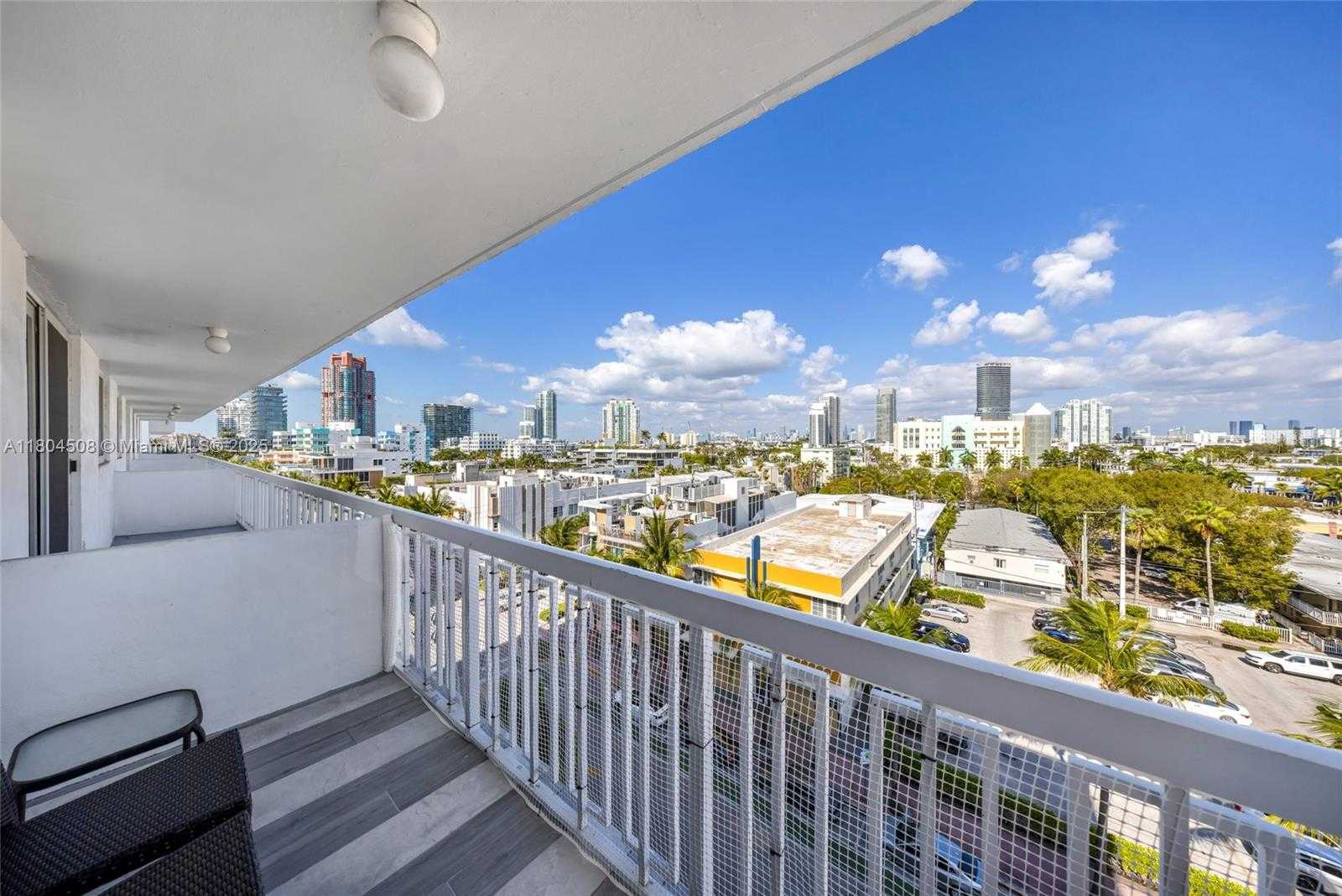 Small Image of 401 OCEAN DR #801, Miami Beach Number 20