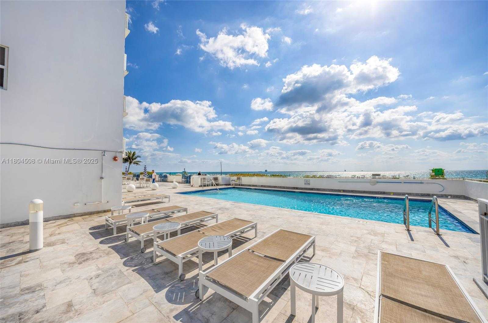 Small Image of 401 OCEAN DR #801, Miami Beach Number 28