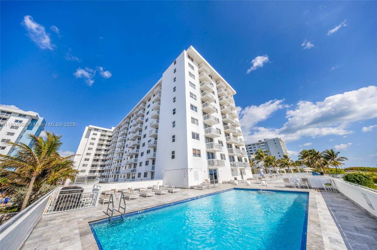 Small Image of 401 OCEAN DR #801, Miami Beach Number 30