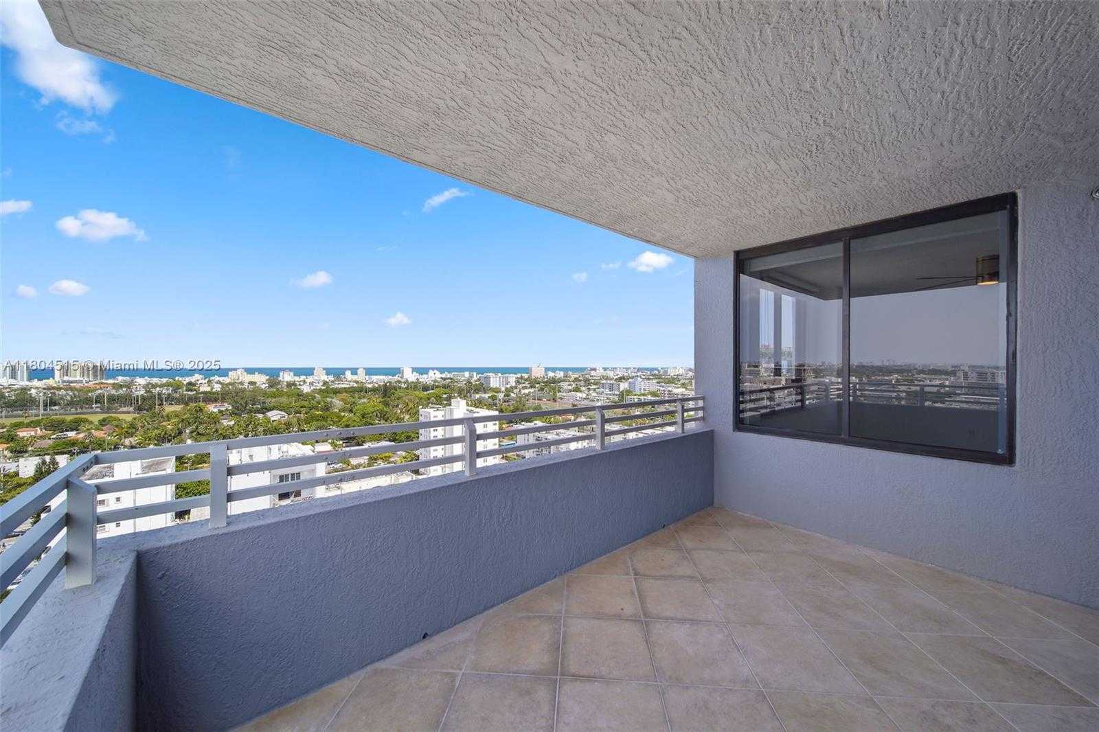 Small Image of 1330 WEST AVE #1713, Miami Beach Number 10