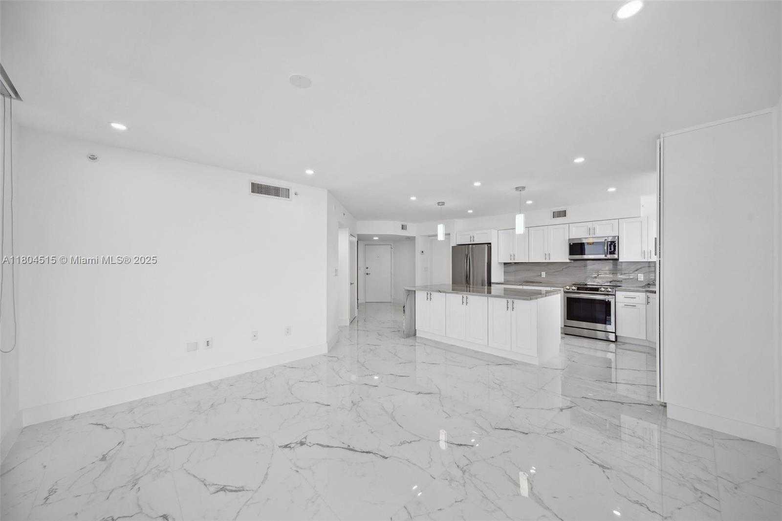 Small Image of 1330 WEST AVE #1713, Miami Beach Number 14