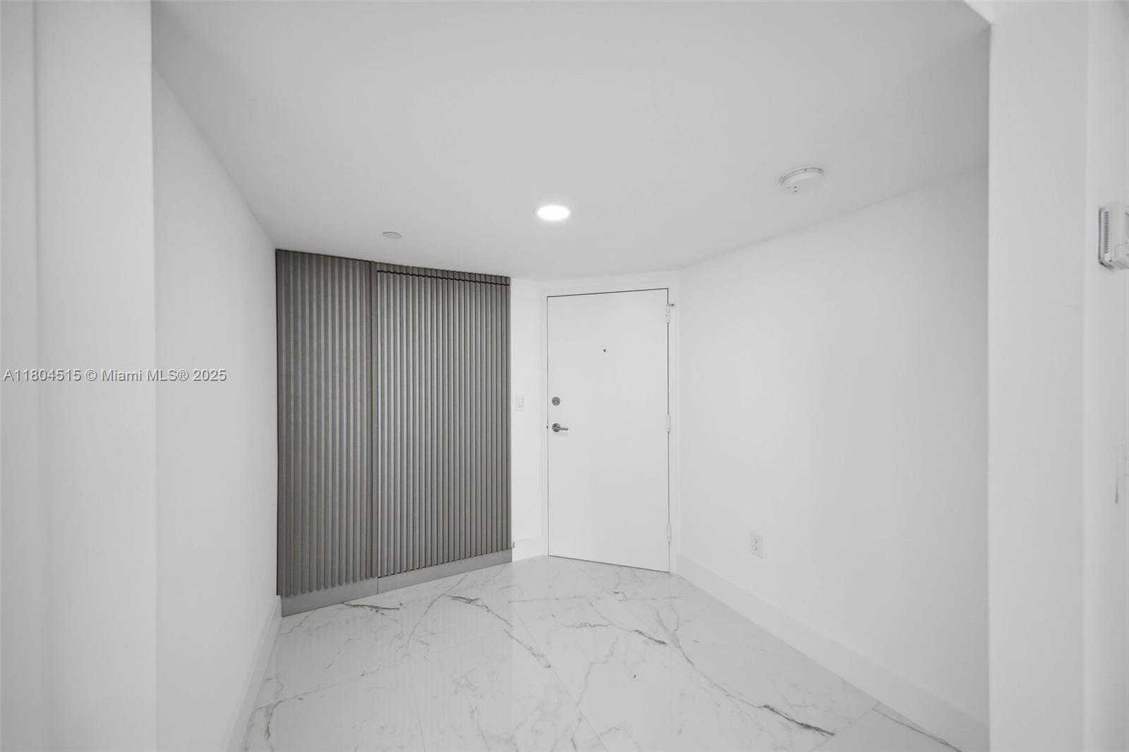 Small Image of 1330 WEST AVE #1713, Miami Beach Number 23