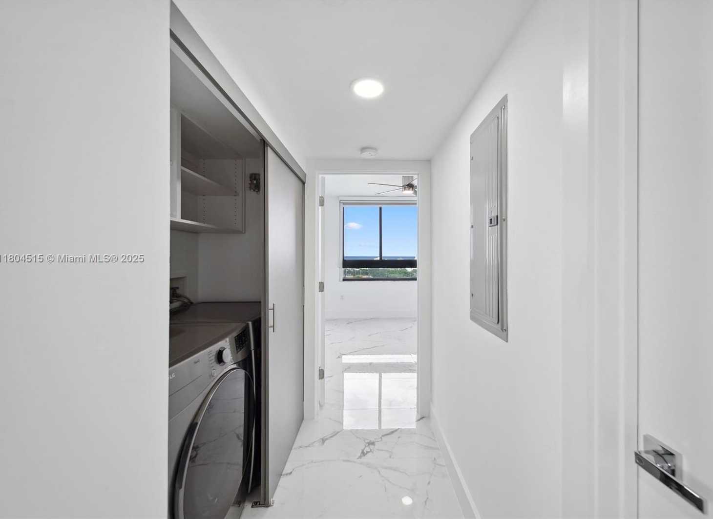 Small Image of 1330 WEST AVE #1713, Miami Beach Number 24