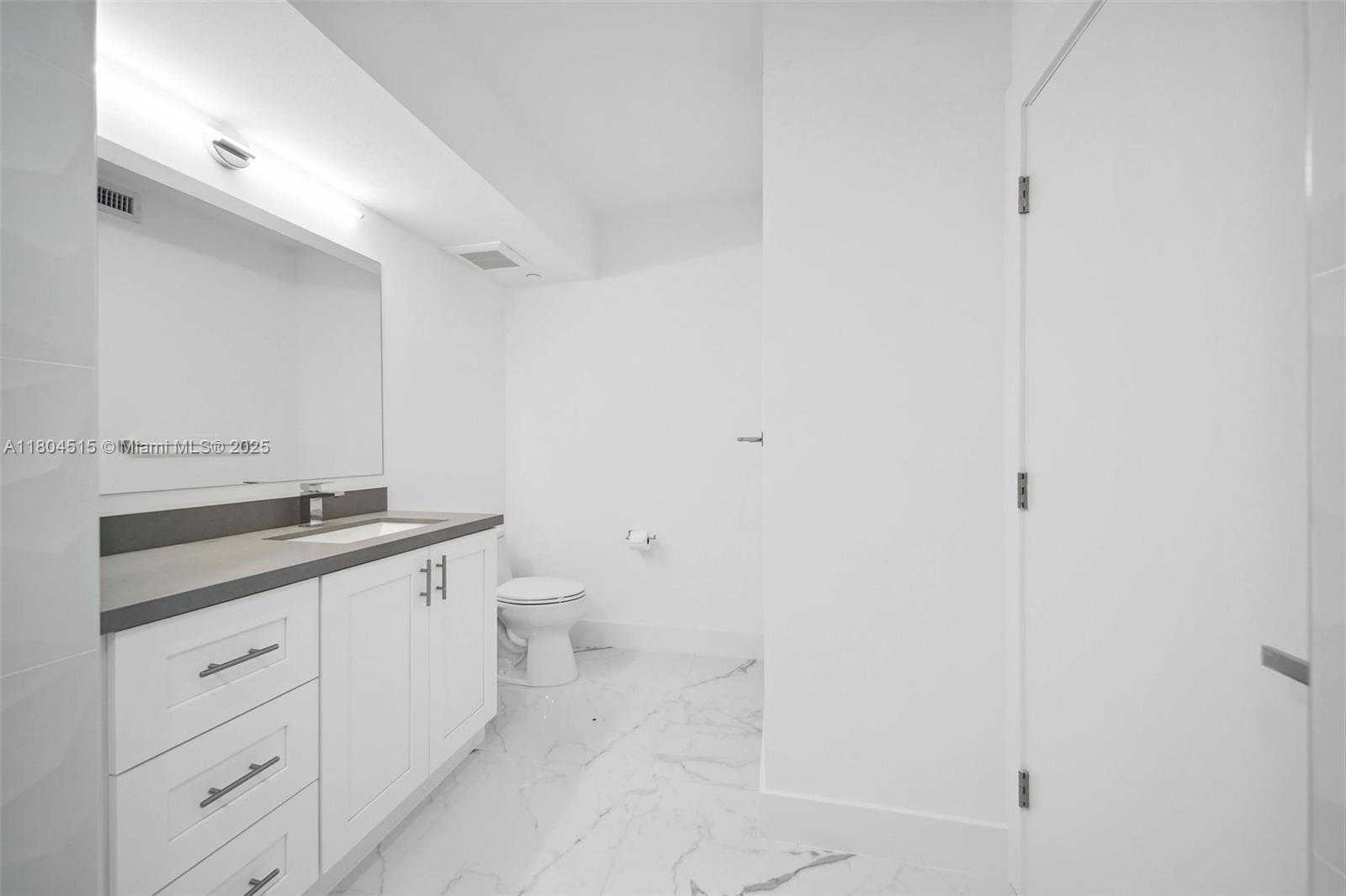 Small Image of 1330 WEST AVE #1713, Miami Beach Number 28