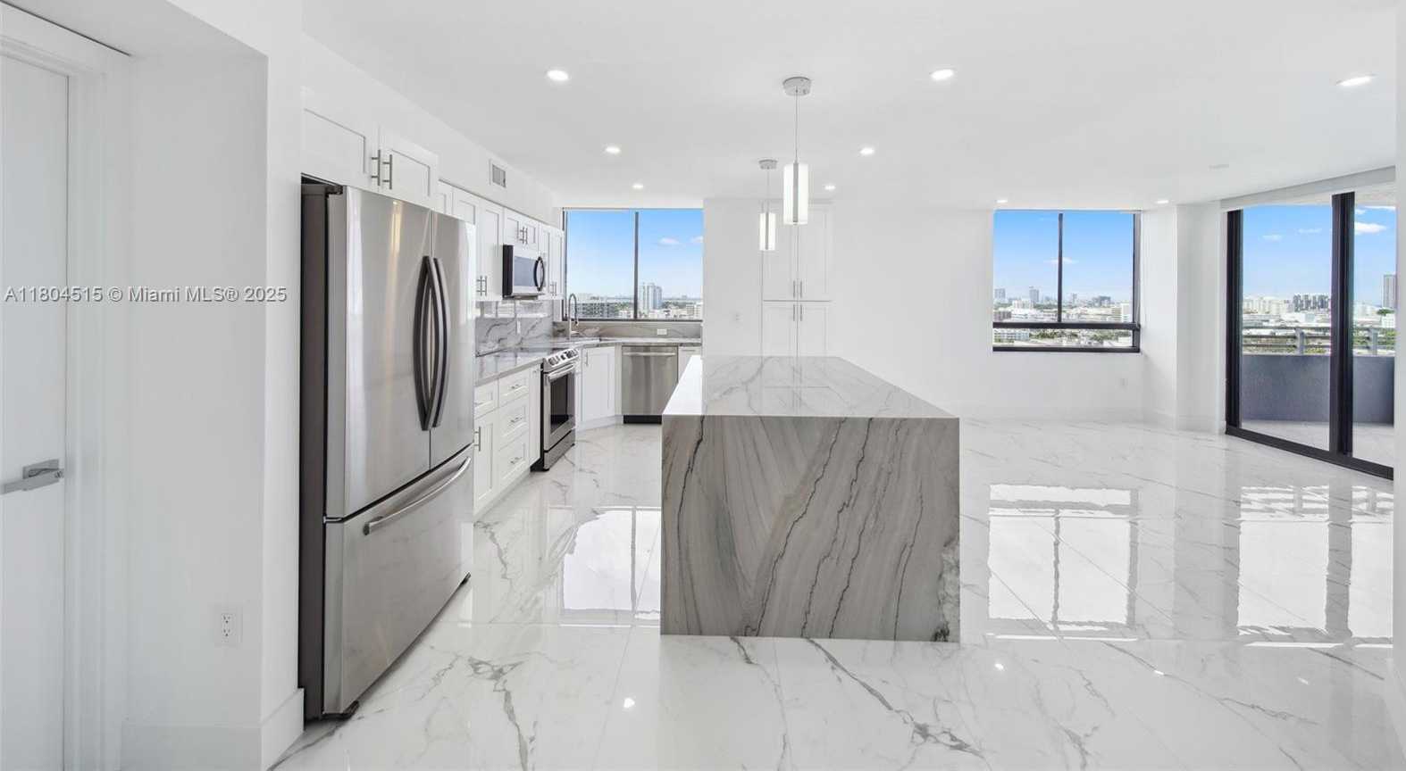 Small Image of 1330 WEST AVE #1713, Miami Beach Number 5