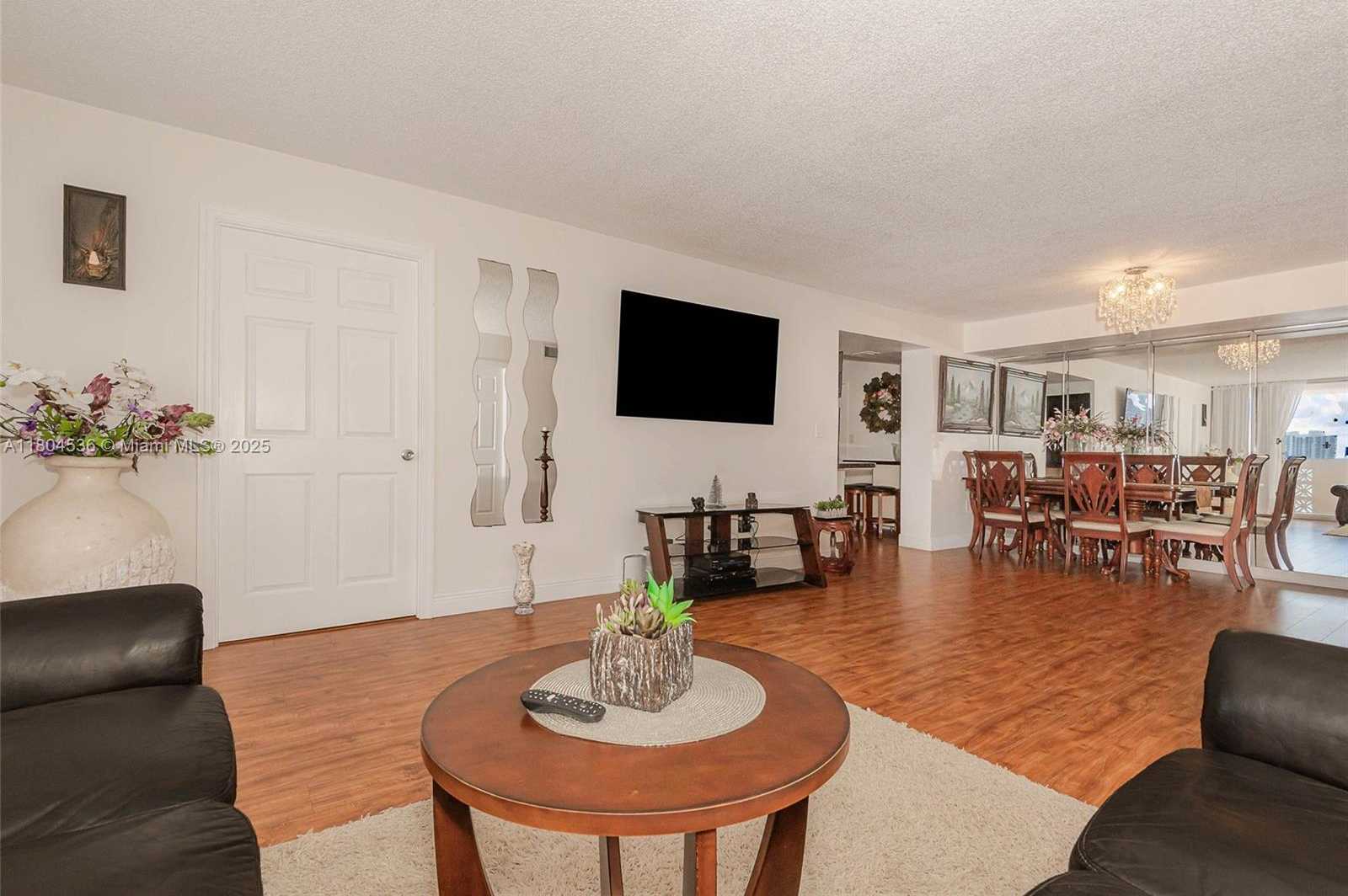 Small Image of 1833 SOUTH OCEAN DR #1808, Hallandale Beach Number 6