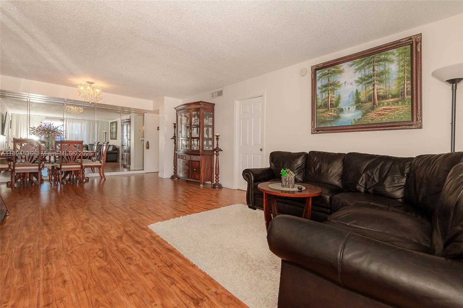 Small Image of 1833 SOUTH OCEAN DR #1808, Hallandale Beach Number 7