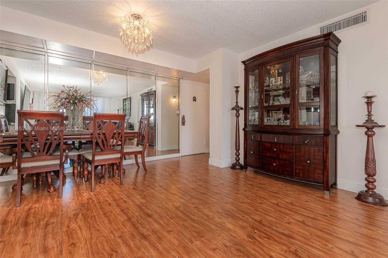 Small Image of 1833 SOUTH OCEAN DR #1808, Hallandale Beach Number 8