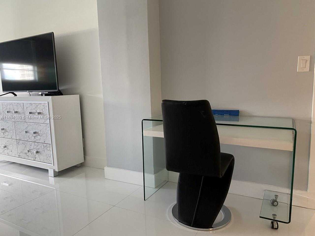 Small Image of 19370 COLLINS AVE #627, Sunny Isles Beach Number 18
