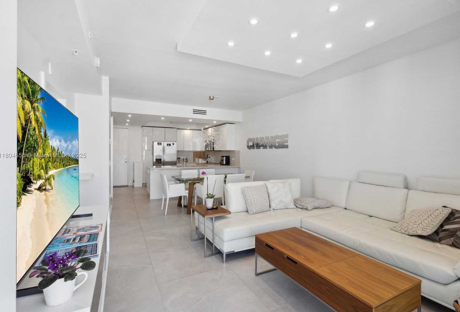 Small Image of 999 SOUTH WEST 1ST AVE #2809, Miami Number 6