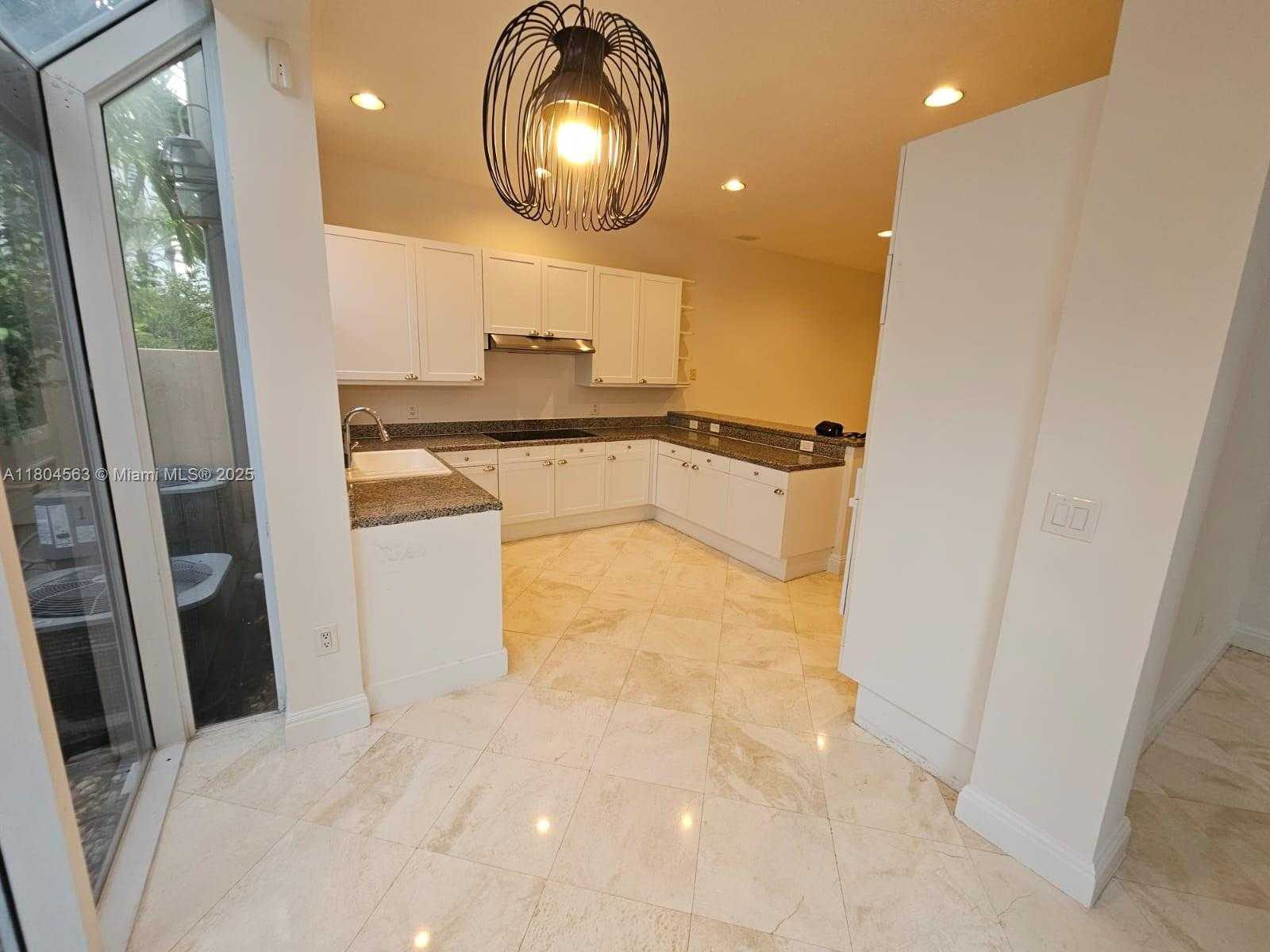 Small Image of 3772 NORTH EAST 207TH TER, Aventura Number 12