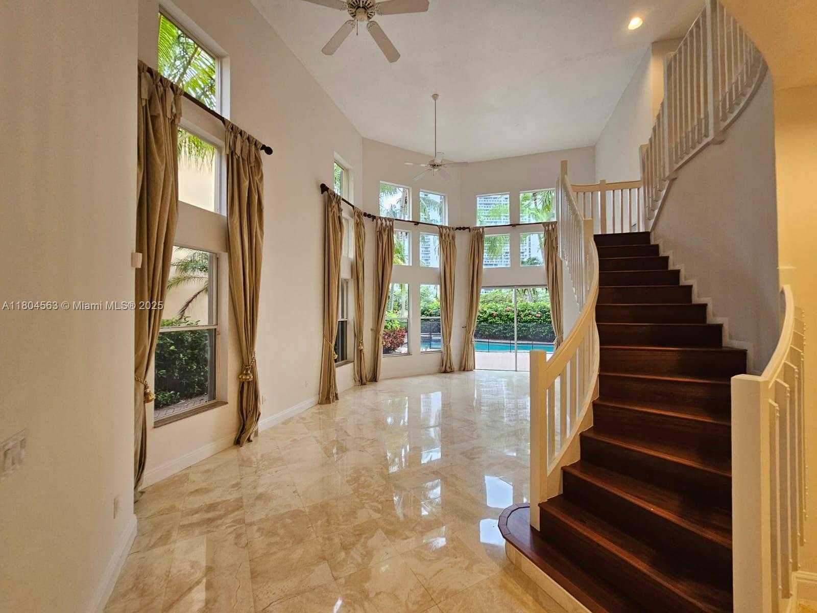 Small Image of 3772 NORTH EAST 207TH TER, Aventura Number 29