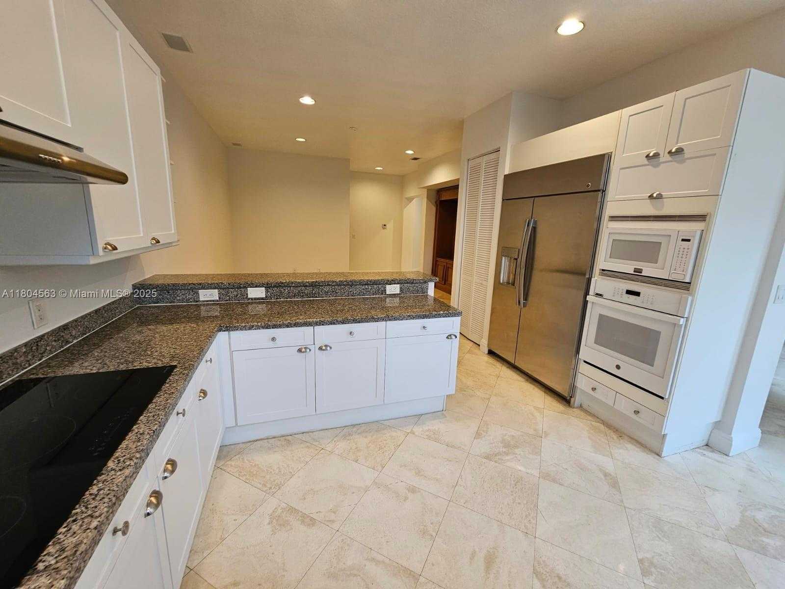 Small Image of 3772 NORTH EAST 207TH TER, Aventura Number 31