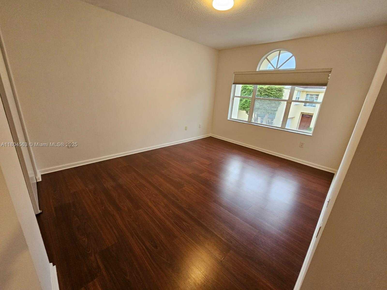 Small Image of 3772 NORTH EAST 207TH TER, Aventura Number 37