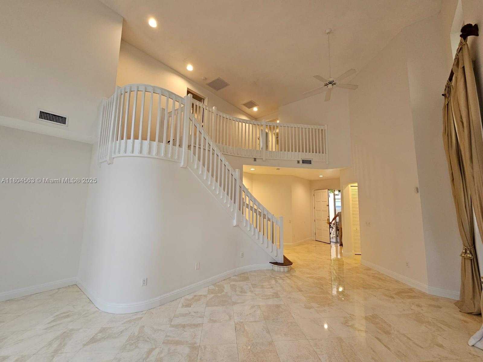 Small Image of 3772 NORTH EAST 207TH TER, Aventura Number 8