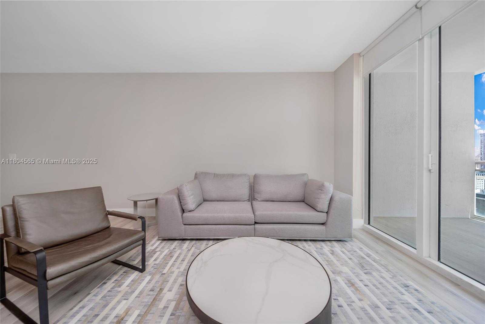 Small Image of 951 BRICKELL AVE #2800, Miami Number 10