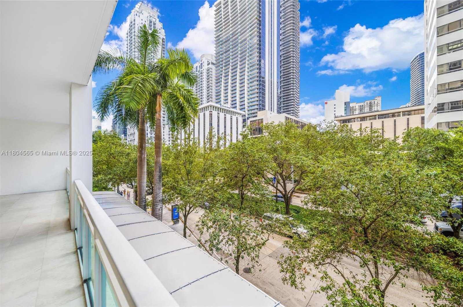 Small Image of 951 BRICKELL AVE #2800, Miami Number 32